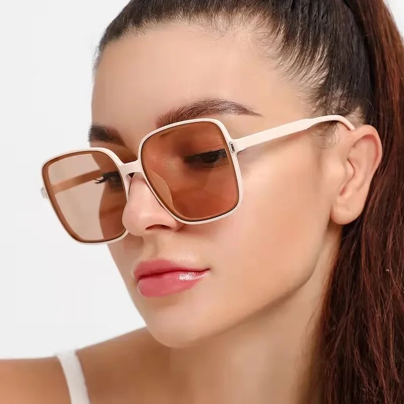 Lunettes de soleil carrées sur - Vintage Outdoor Fashion avis et prix