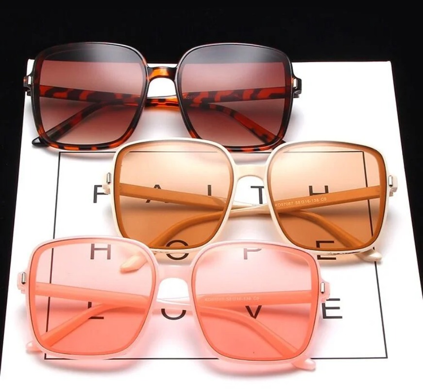 Lunettes de soleil carrées sur - Vintage Outdoor Fashion avis et prix