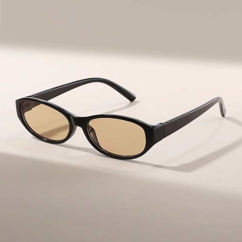 Lunettes de soleil ovales rétr - Vintage Fashion Enthusiasts avis et prix